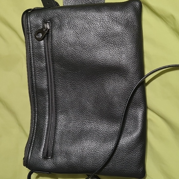 Danier Leather Crossbody - Picture 2 of 3